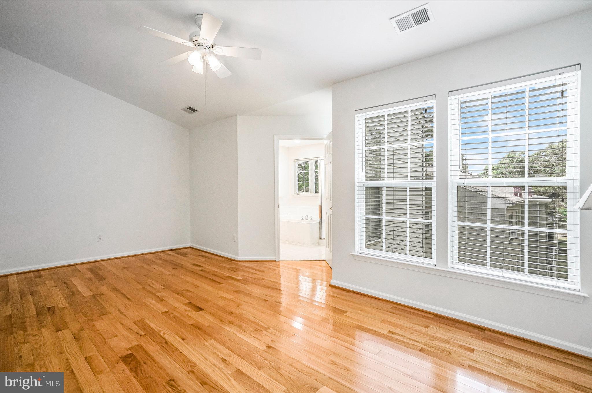 MOUNT VEE MANOR - Residential