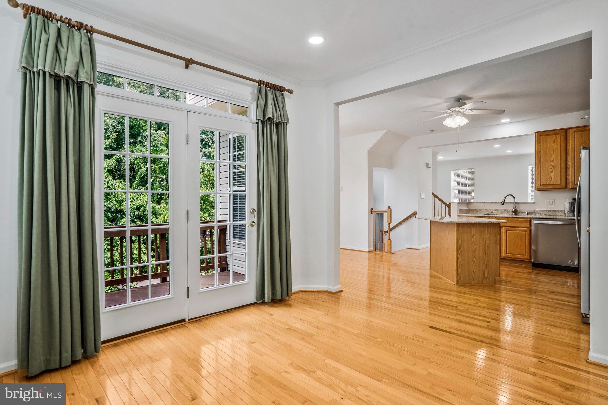 MOUNT VEE MANOR - Residential