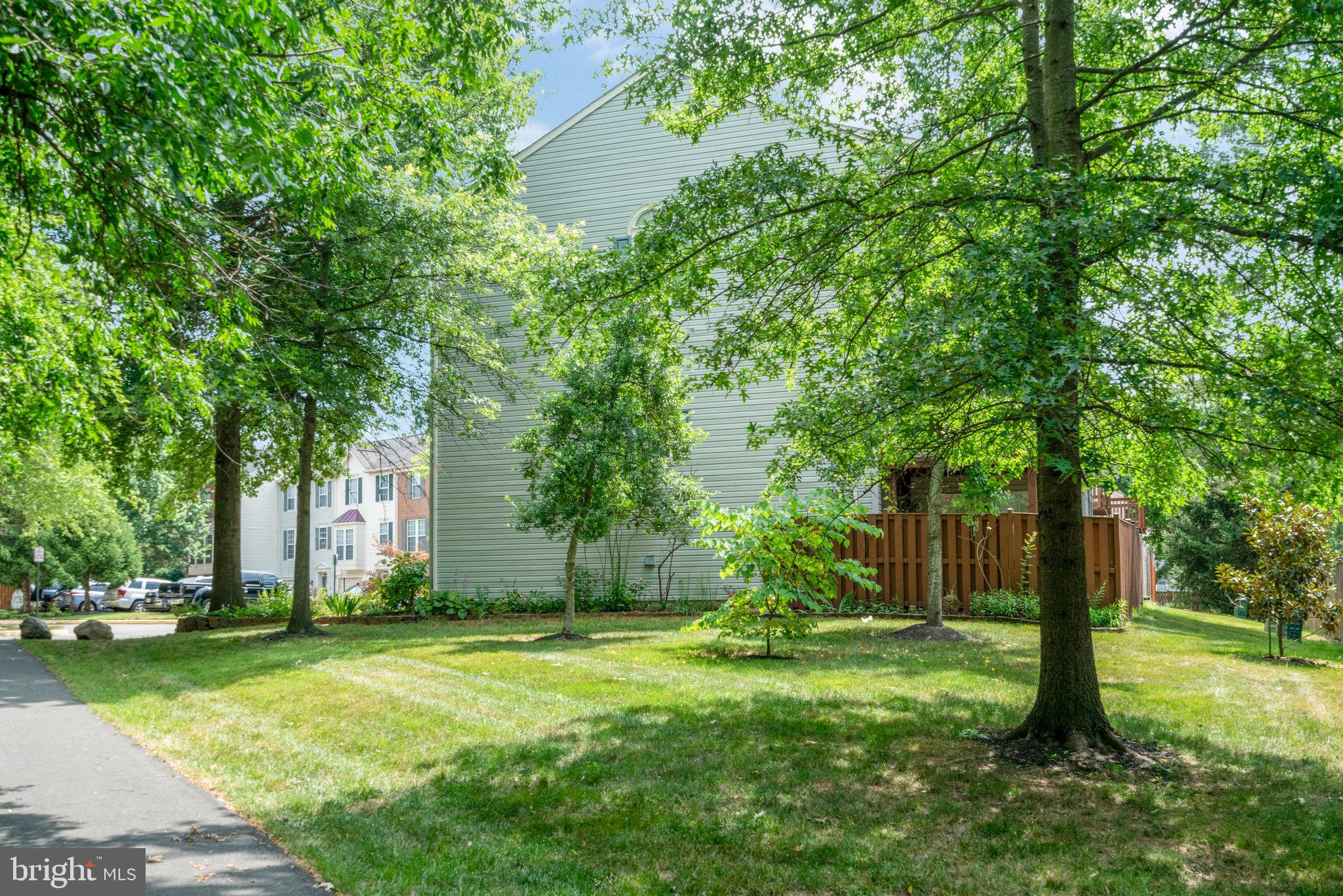 MOUNT VEE MANOR - Residential