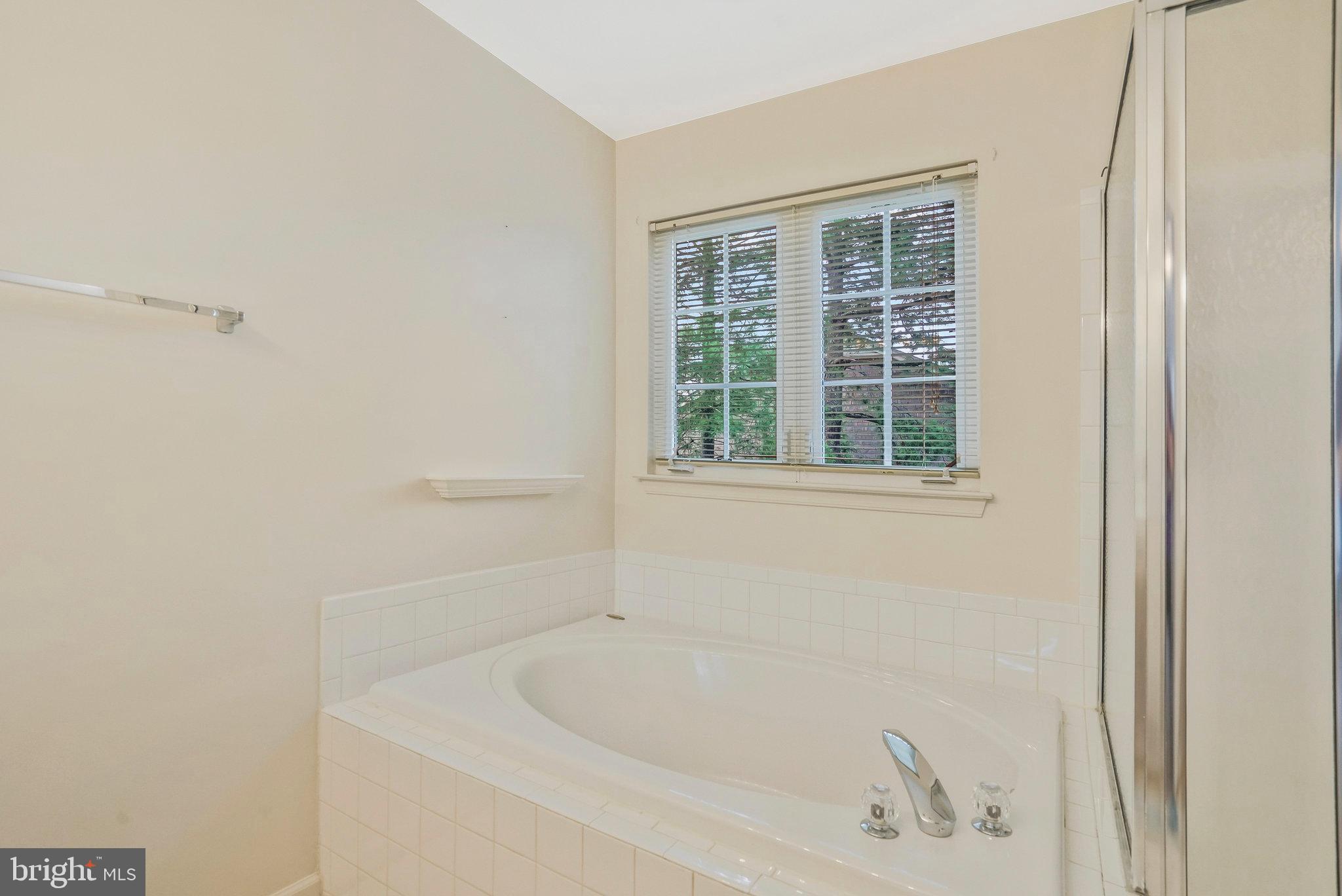 MOUNT VEE MANOR - Residential