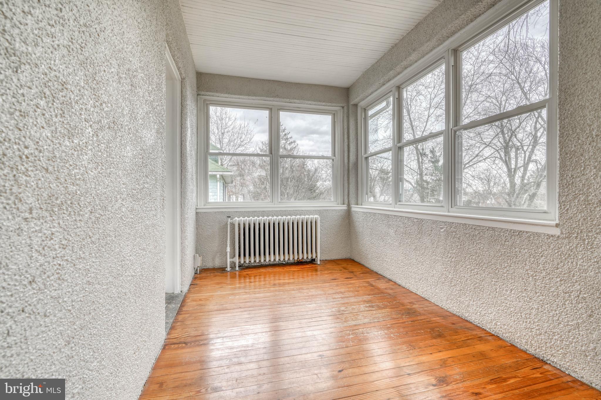 EDGEWOOD PARK - Residential