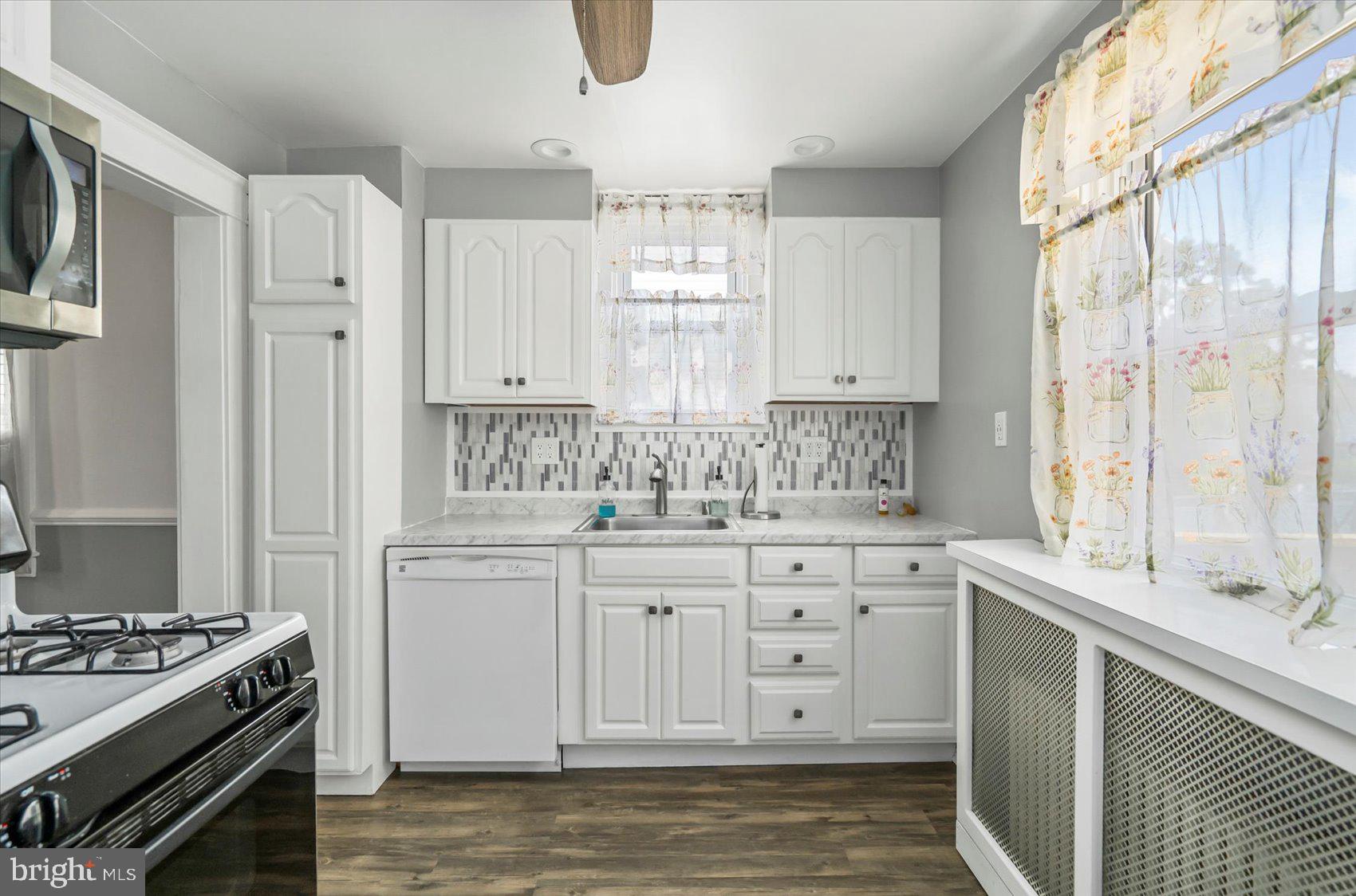 PARKVILLE - Residential