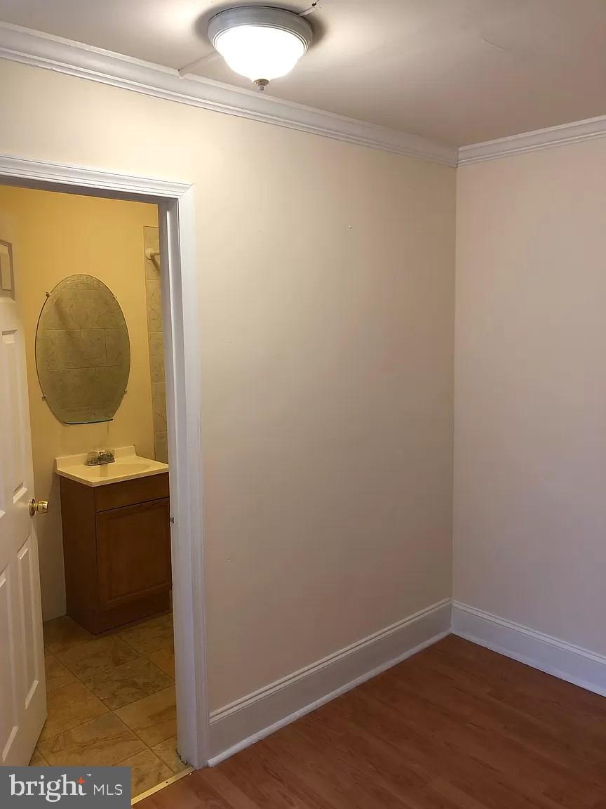 KENSINGTON - Residential Lease