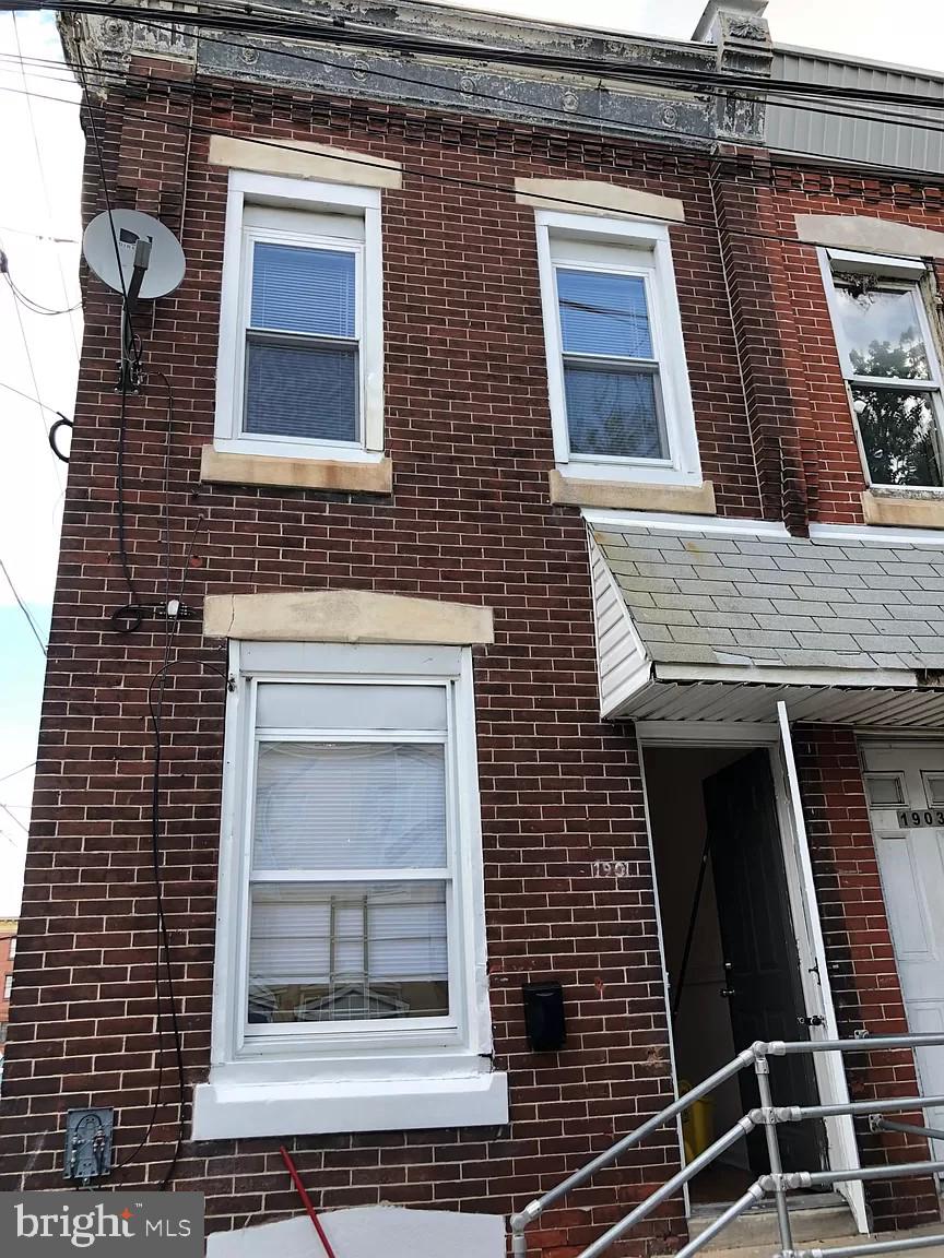 KENSINGTON - Residential Lease