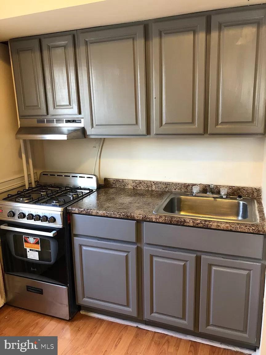 KENSINGTON - Residential Lease