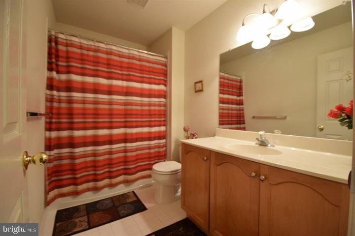 CENTER POINT FARM - Residential Lease