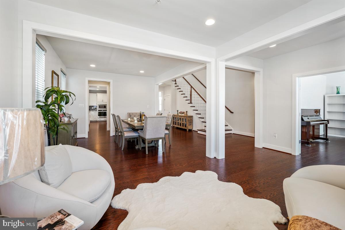 CLARKSBURG - Residential