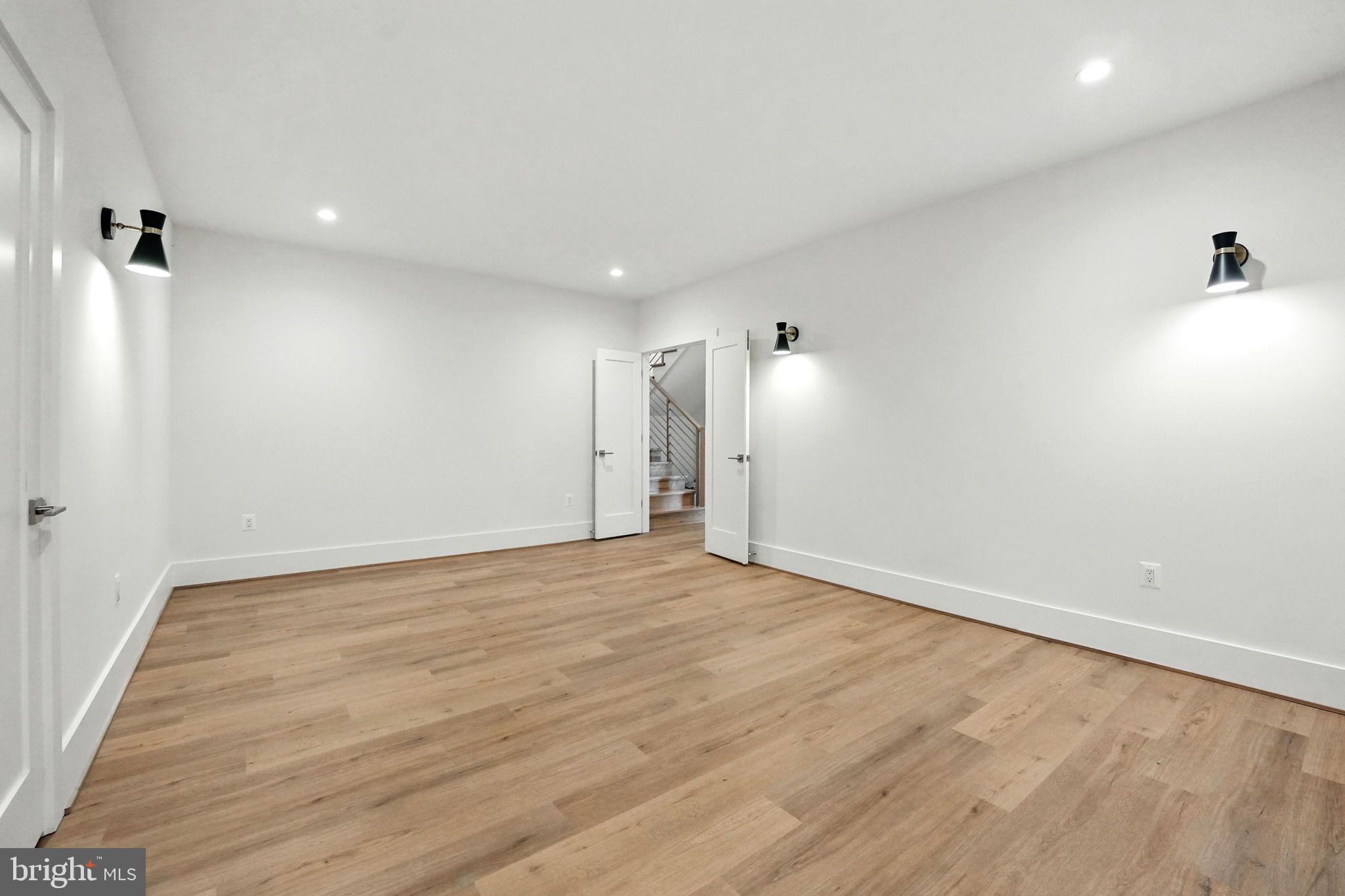 PIMMIT HILLS - Residential