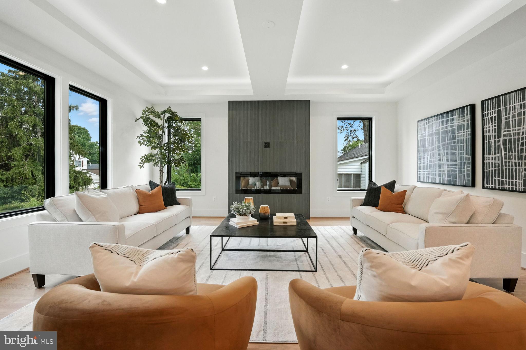 PIMMIT HILLS - Residential