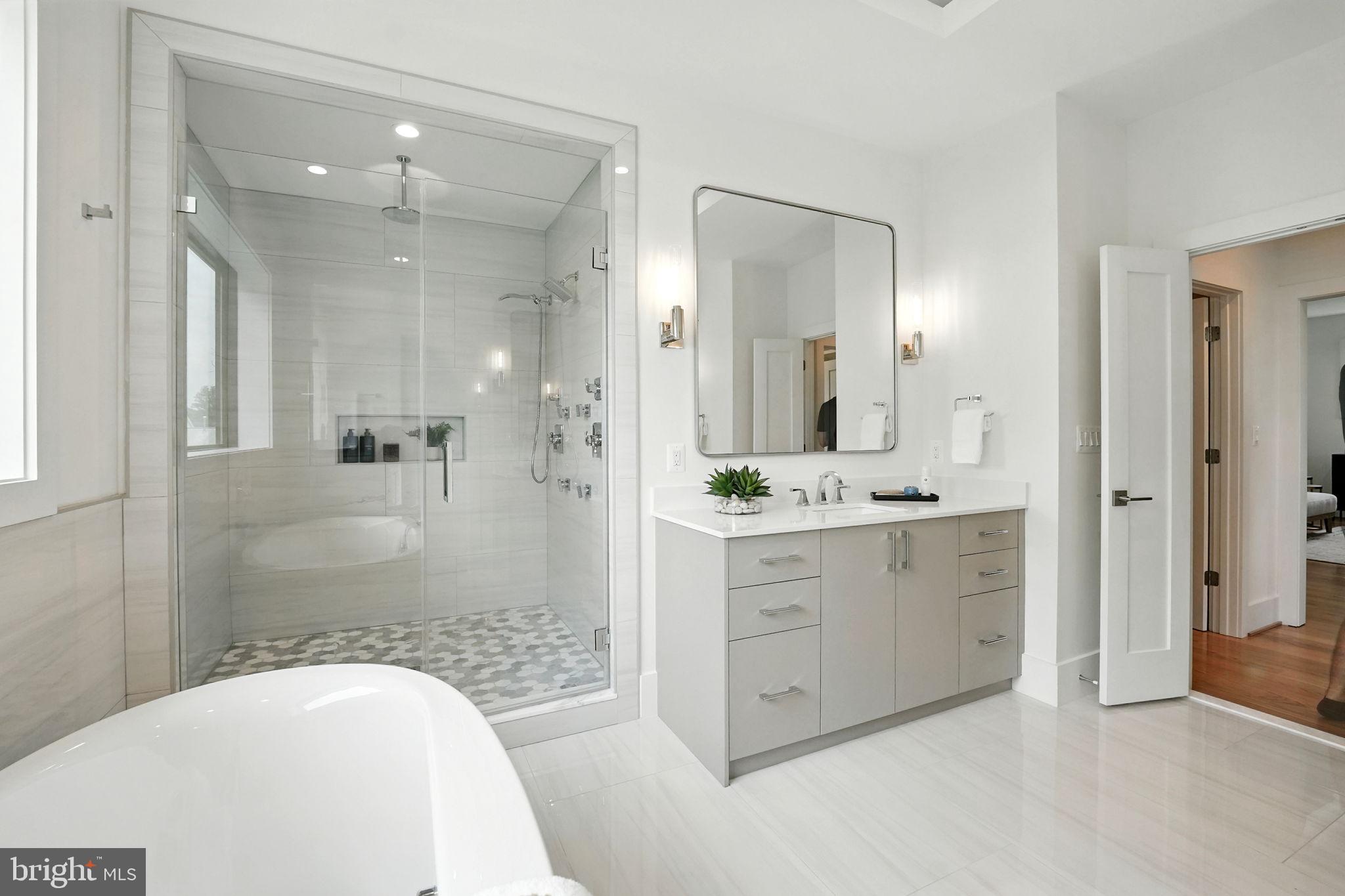 PIMMIT HILLS - Residential