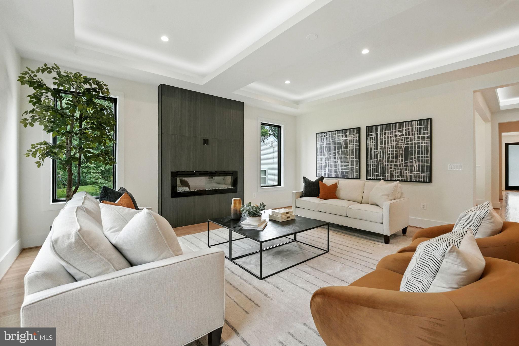 PIMMIT HILLS - Residential