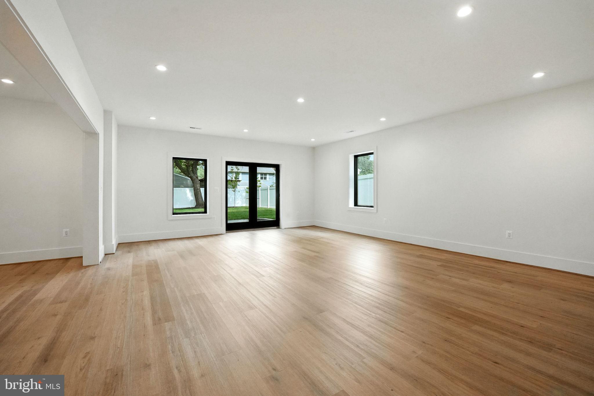 PIMMIT HILLS - Residential