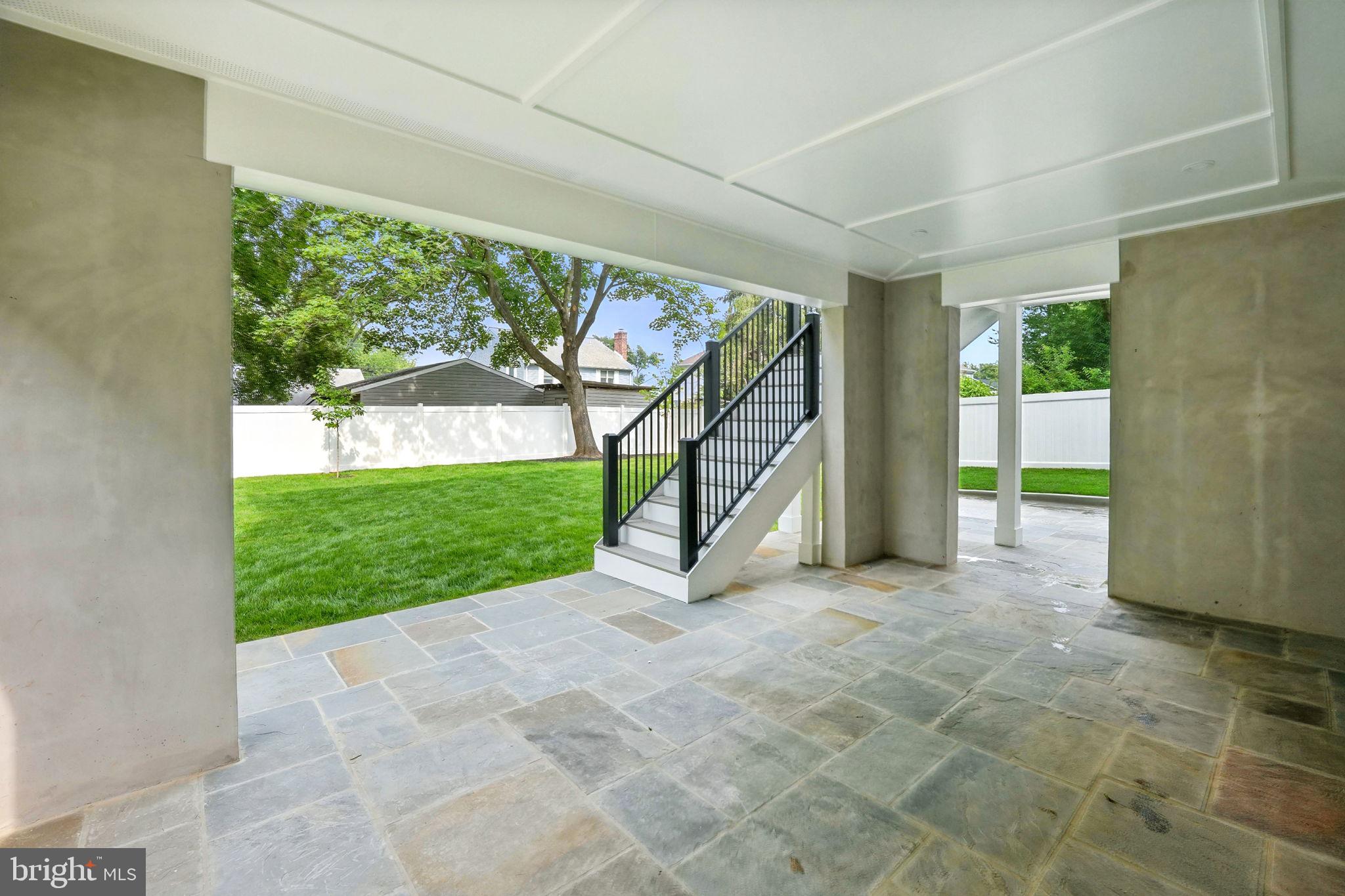 PIMMIT HILLS - Residential