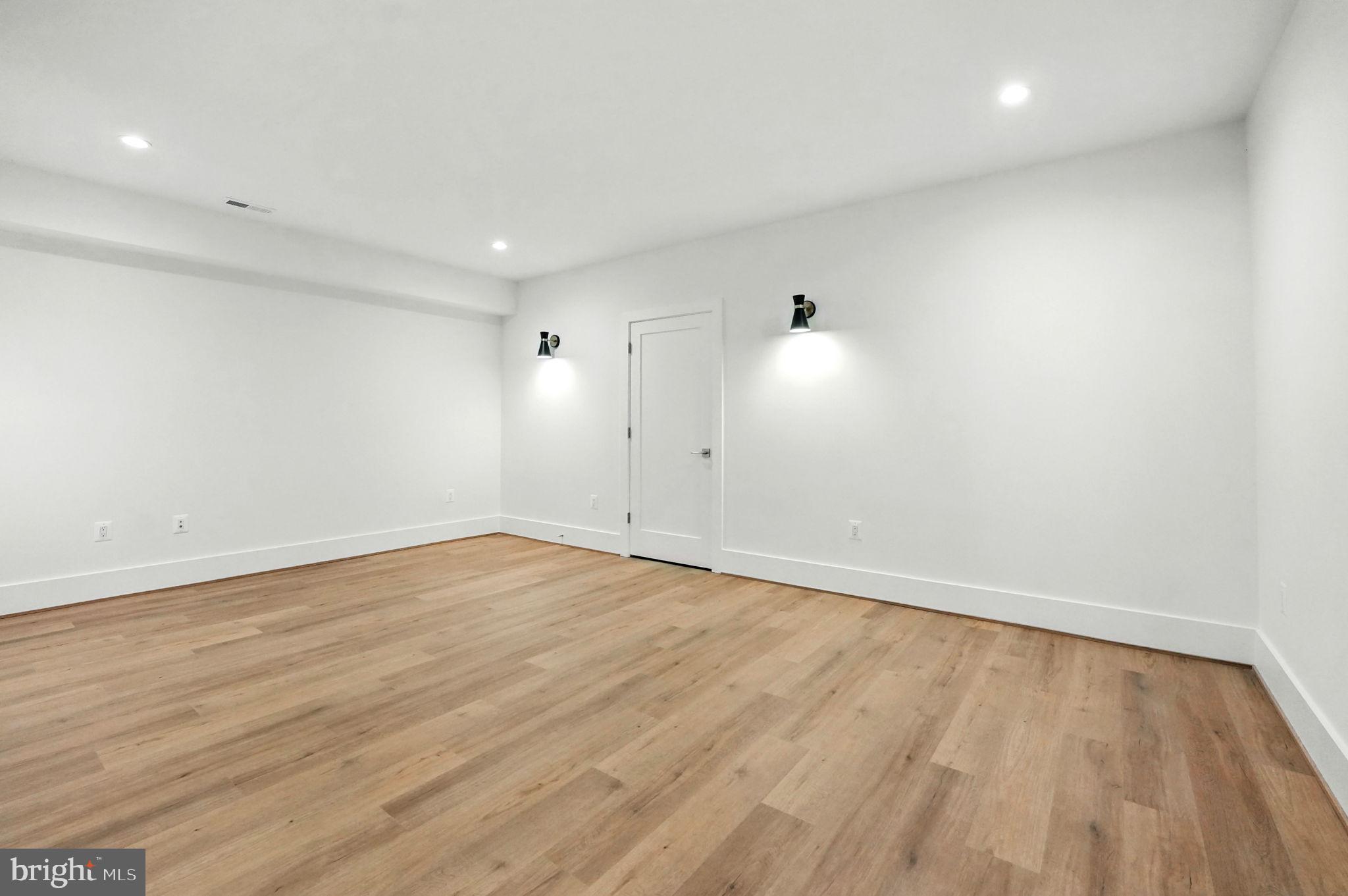 PIMMIT HILLS - Residential