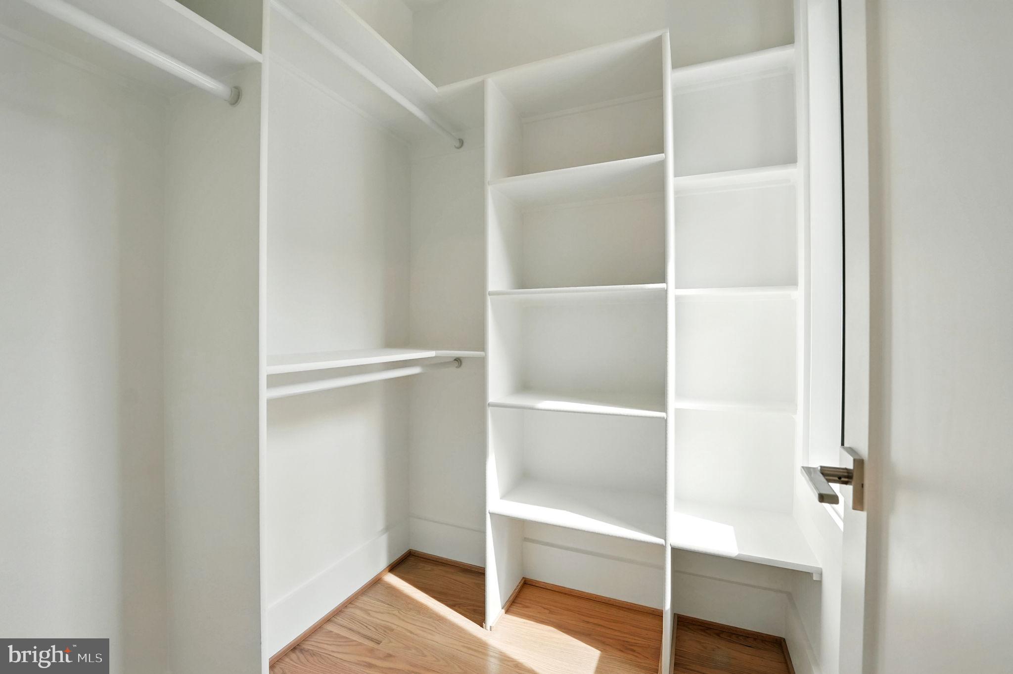 PIMMIT HILLS - Residential