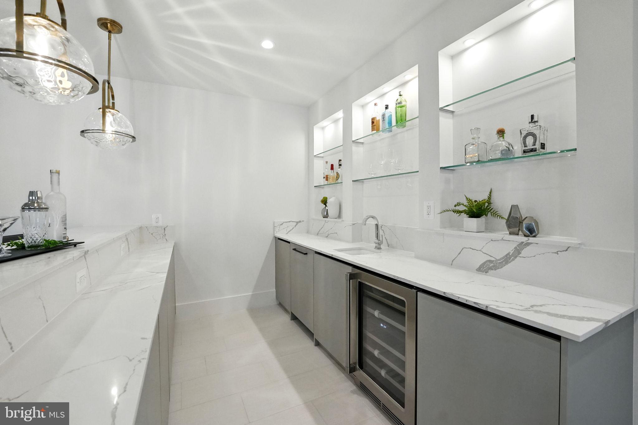 PIMMIT HILLS - Residential