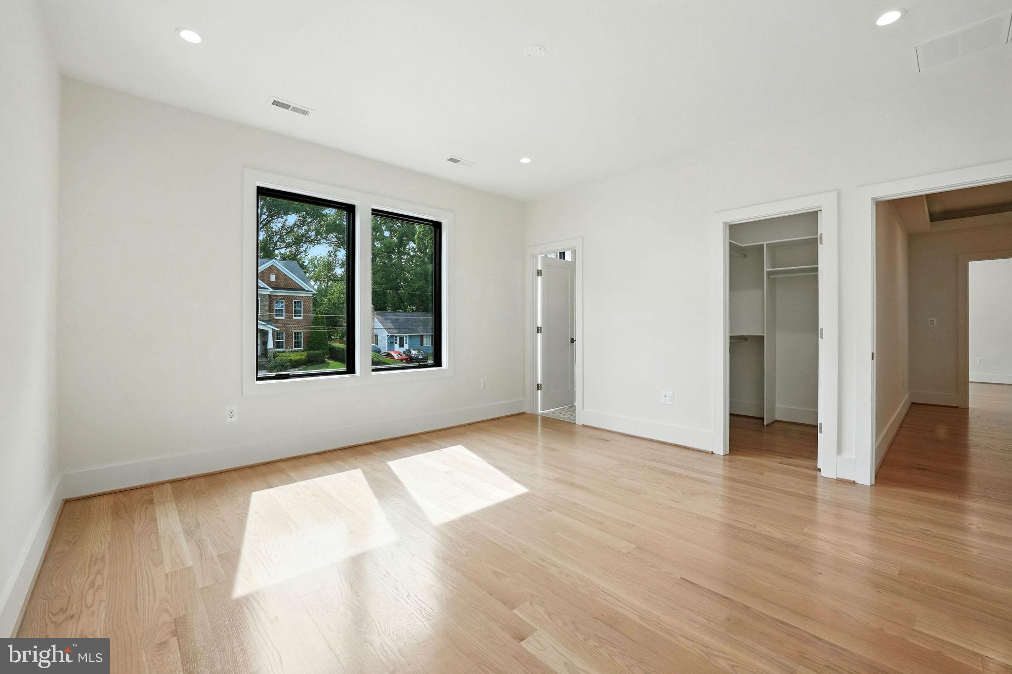 PIMMIT HILLS - Residential