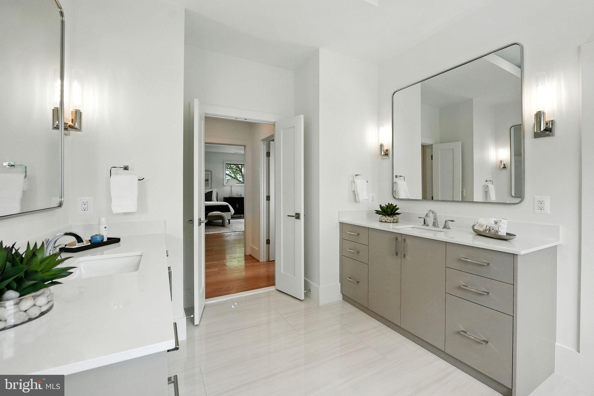 PIMMIT HILLS - Residential