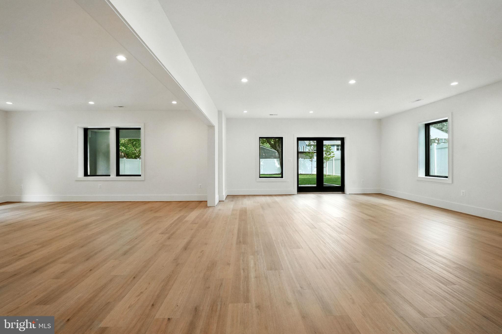 PIMMIT HILLS - Residential