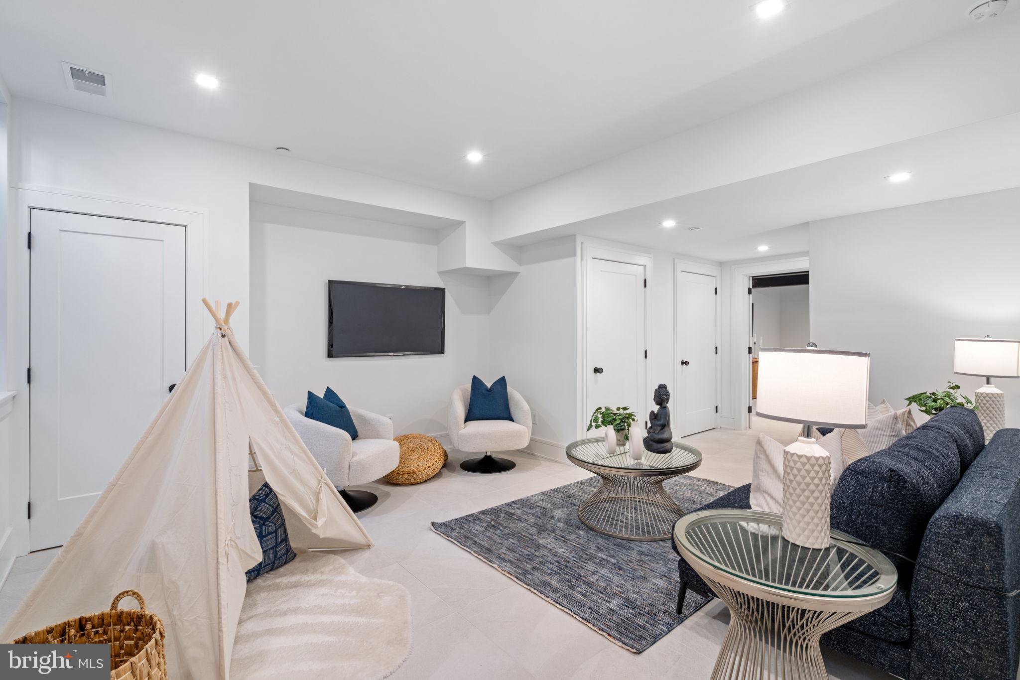 OLD CITY - Residential