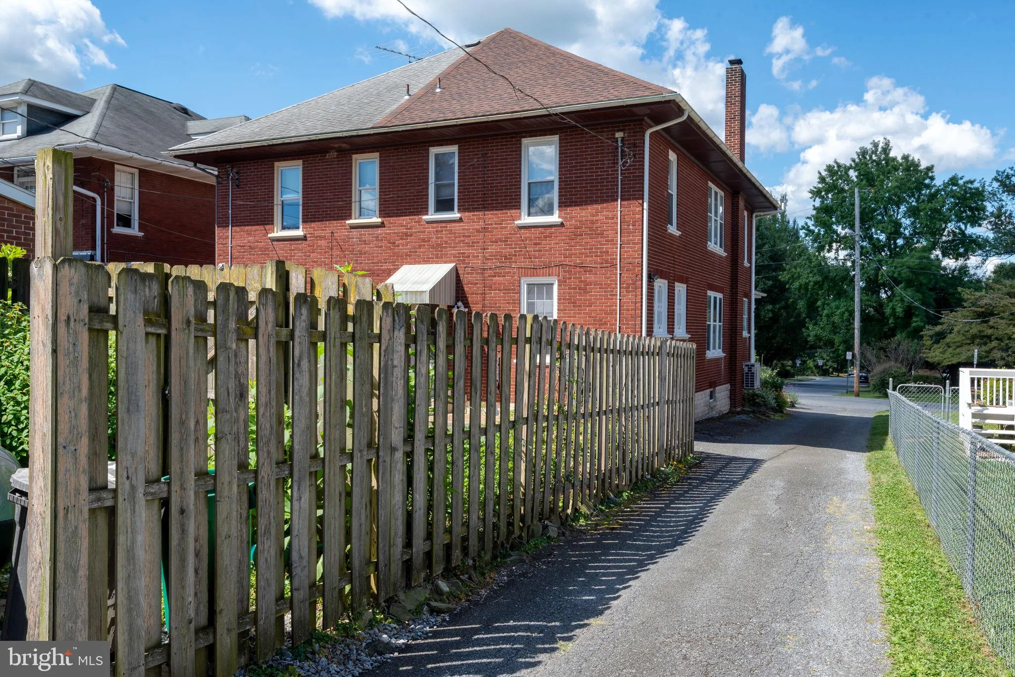 Lancaster, Pennsylvania 17603, United States, 3 Bedrooms Bedrooms, ,2 BathroomsBathrooms,Residential,Active,247111