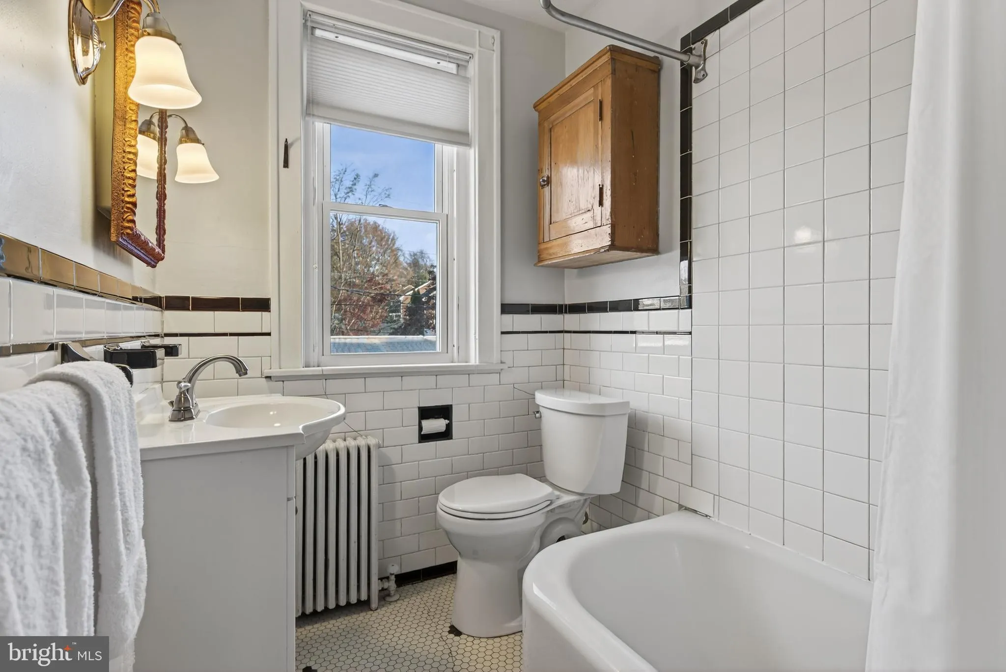 Lancaster, Pennsylvania 17603, United States, 3 Bedrooms Bedrooms, ,2 BathroomsBathrooms,Residential,Active,247111