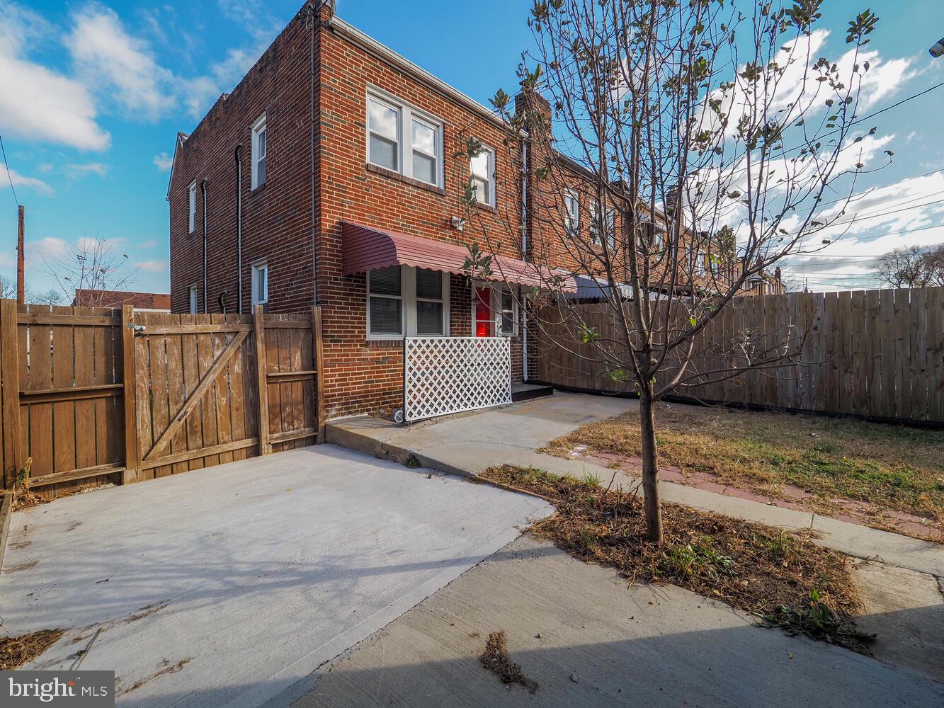 BROOKLYN - Residential