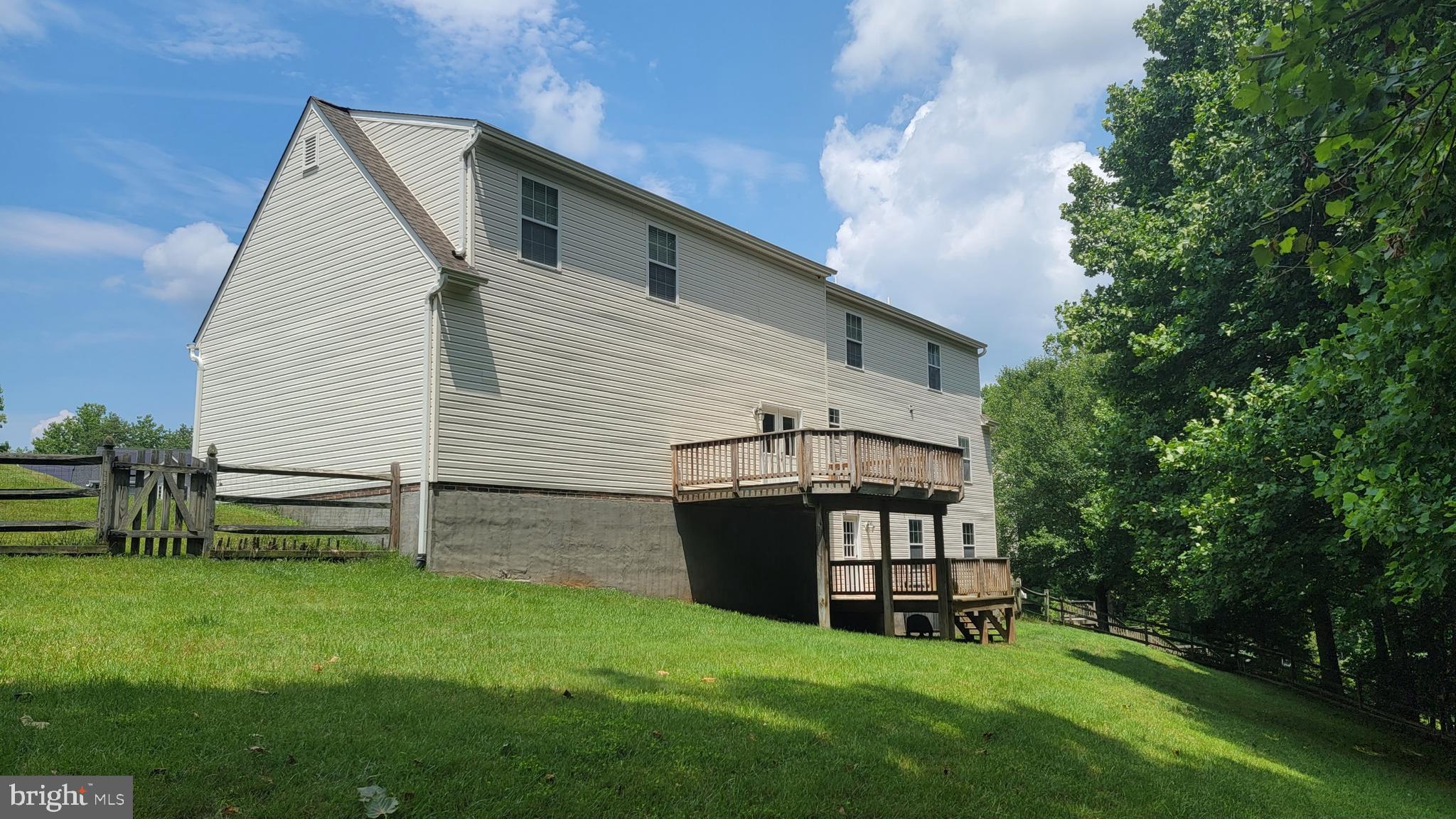 BERRY HILL MANOR - Residential