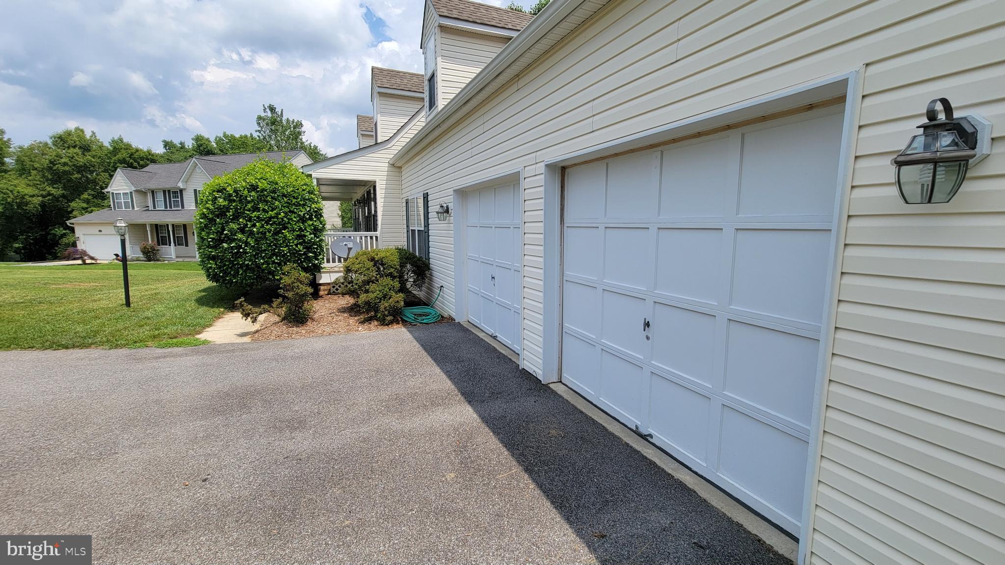 BERRY HILL MANOR - Residential