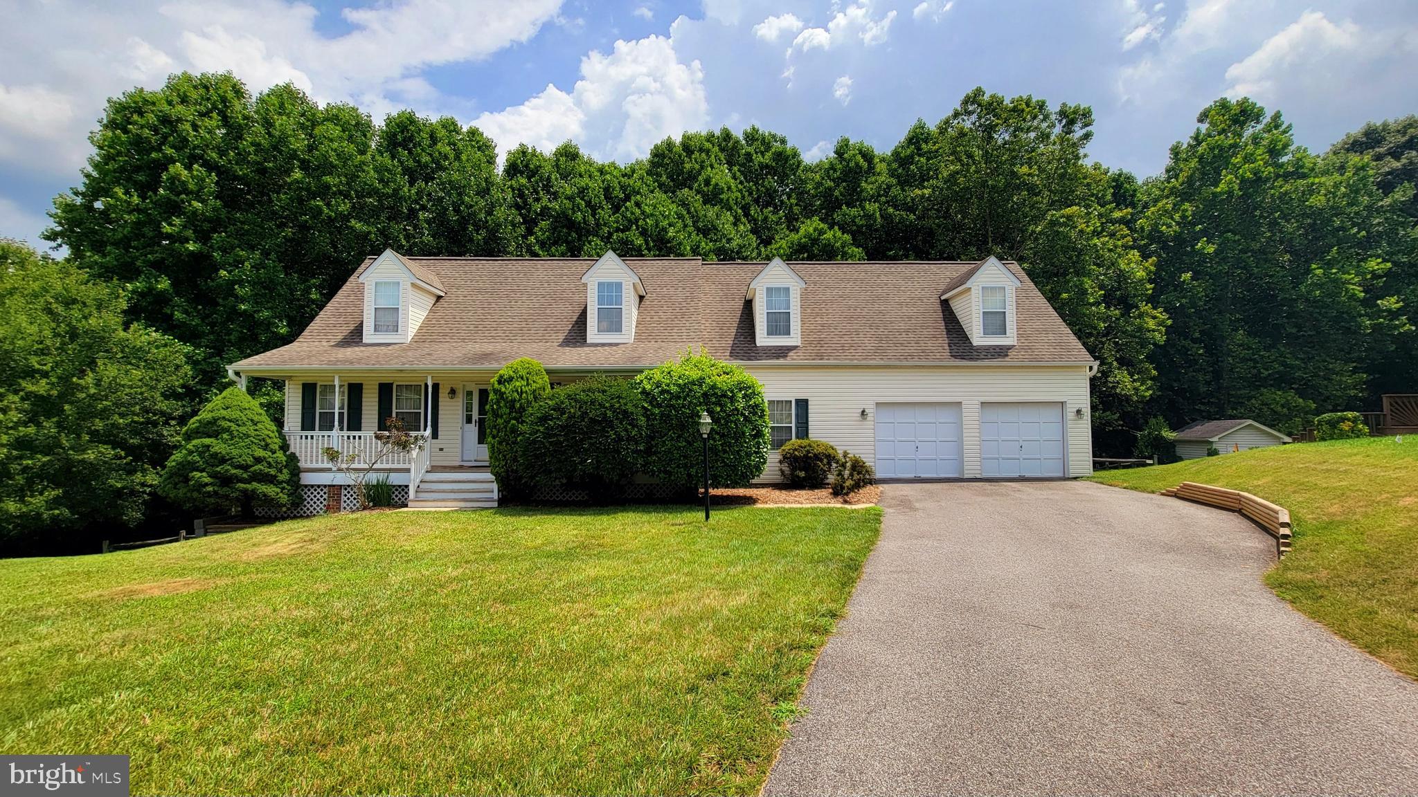 BERRY HILL MANOR - Residential