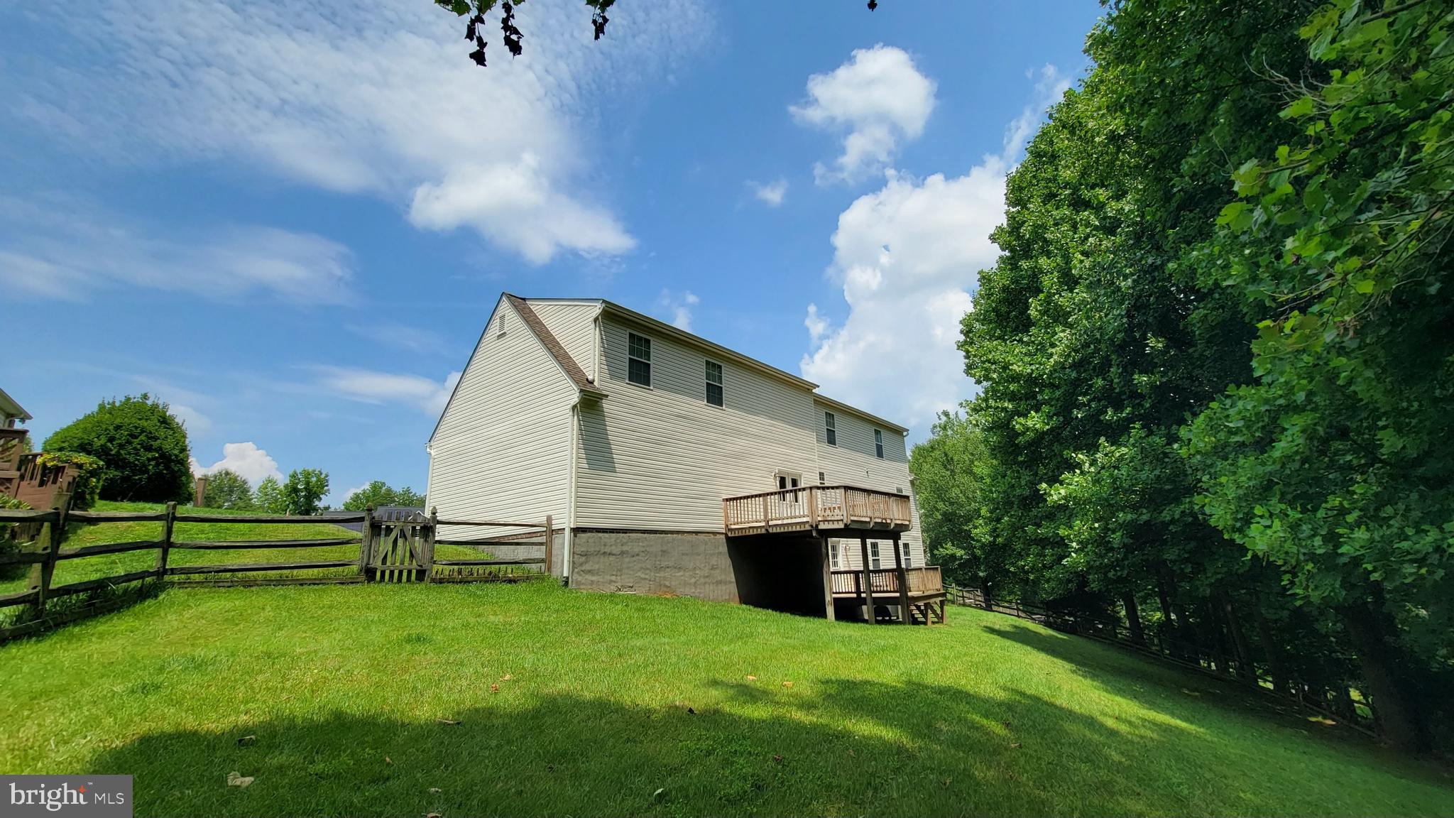 BERRY HILL MANOR - Residential