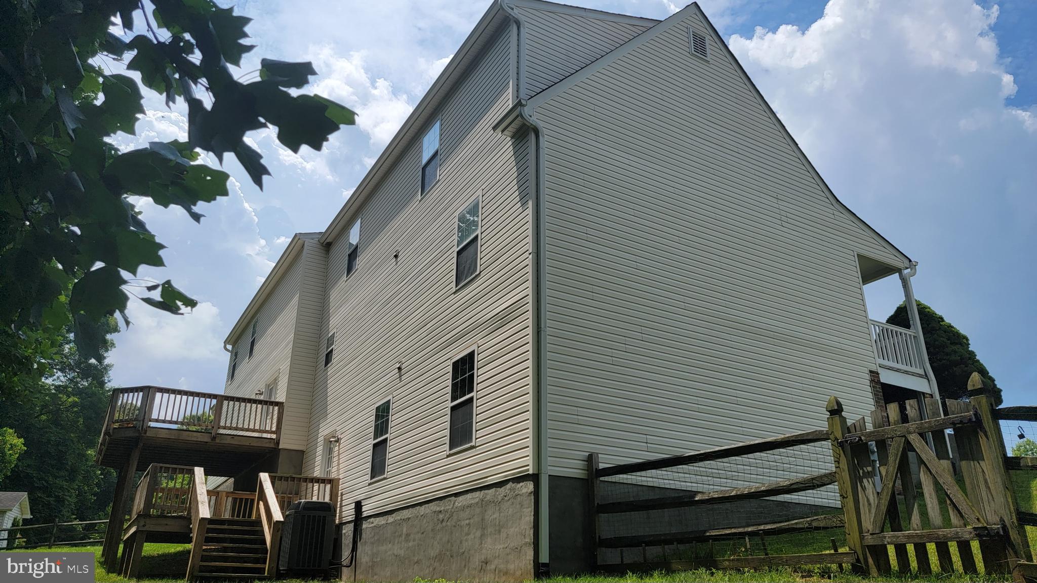 BERRY HILL MANOR - Residential