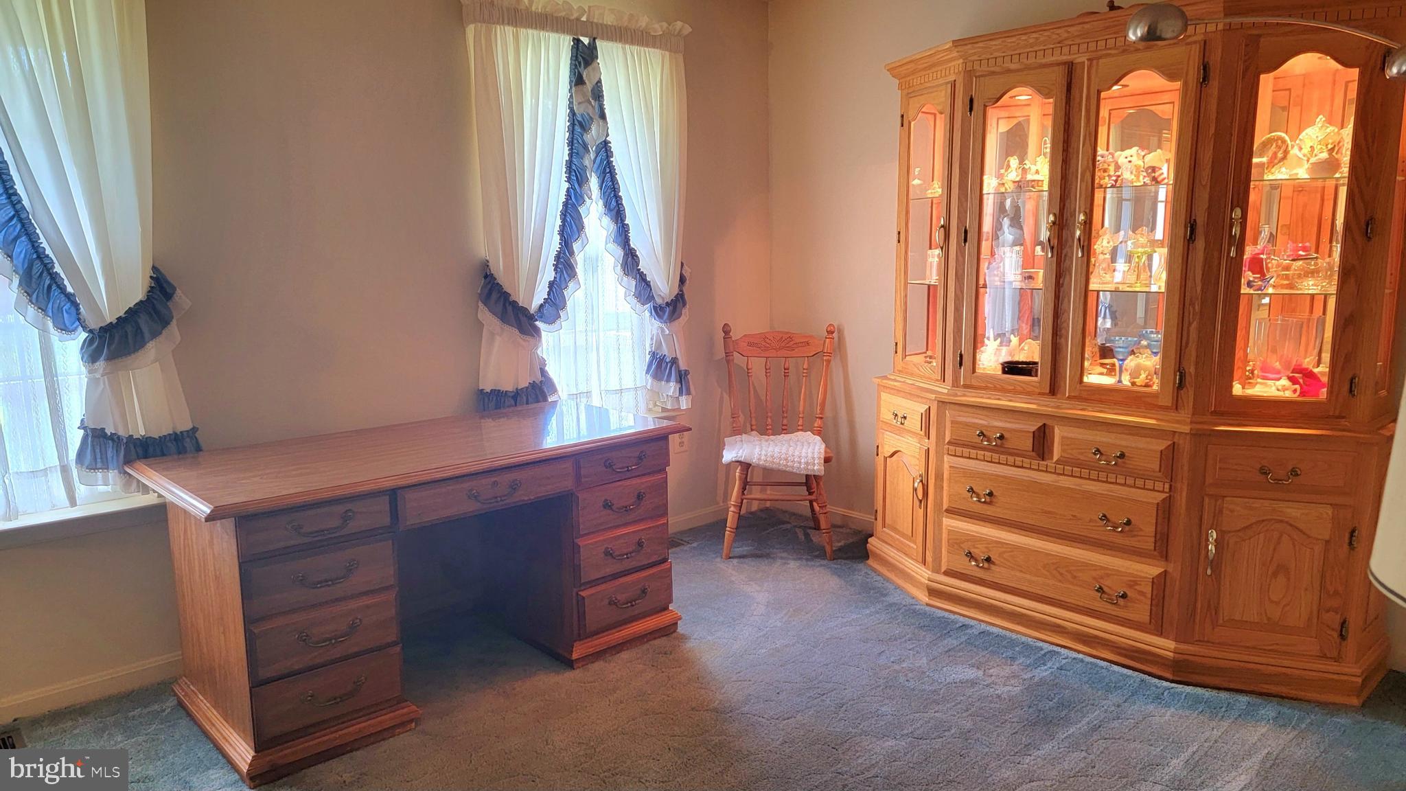 BERRY HILL MANOR - Residential