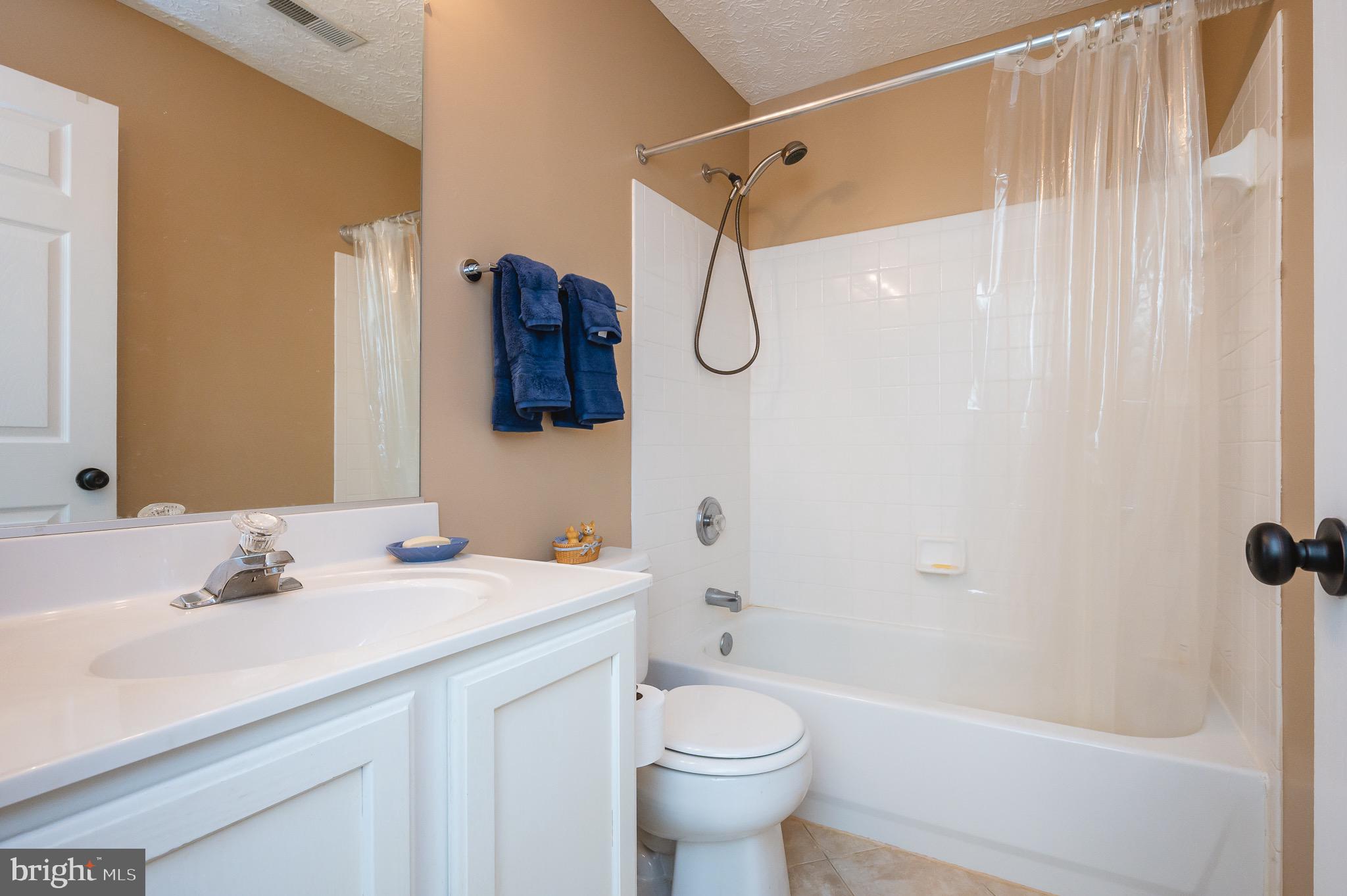 HARFORD TOWN - Residential