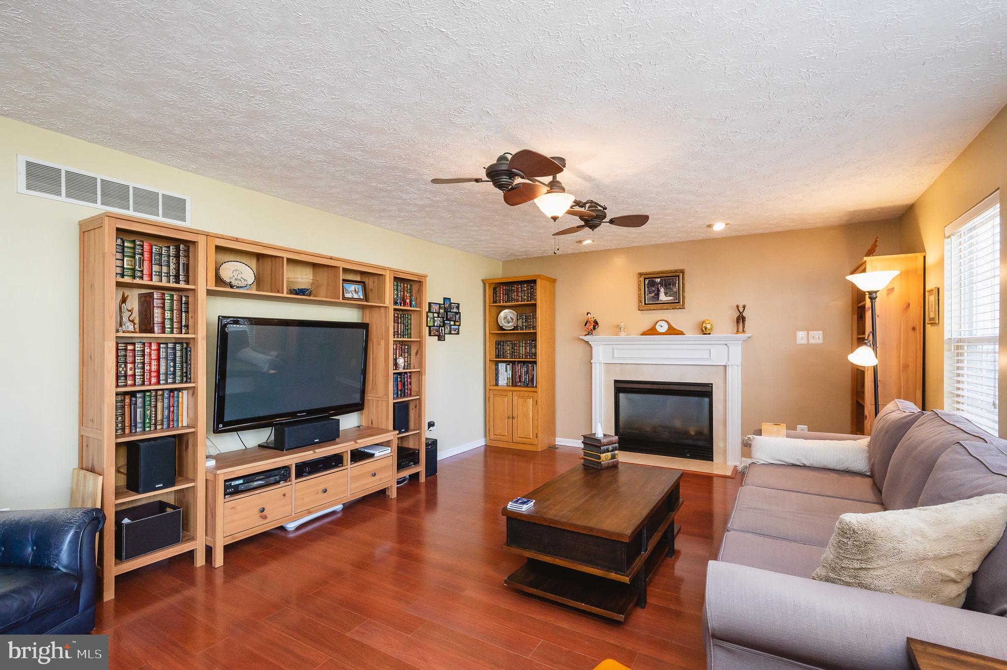 HARFORD TOWN - Residential