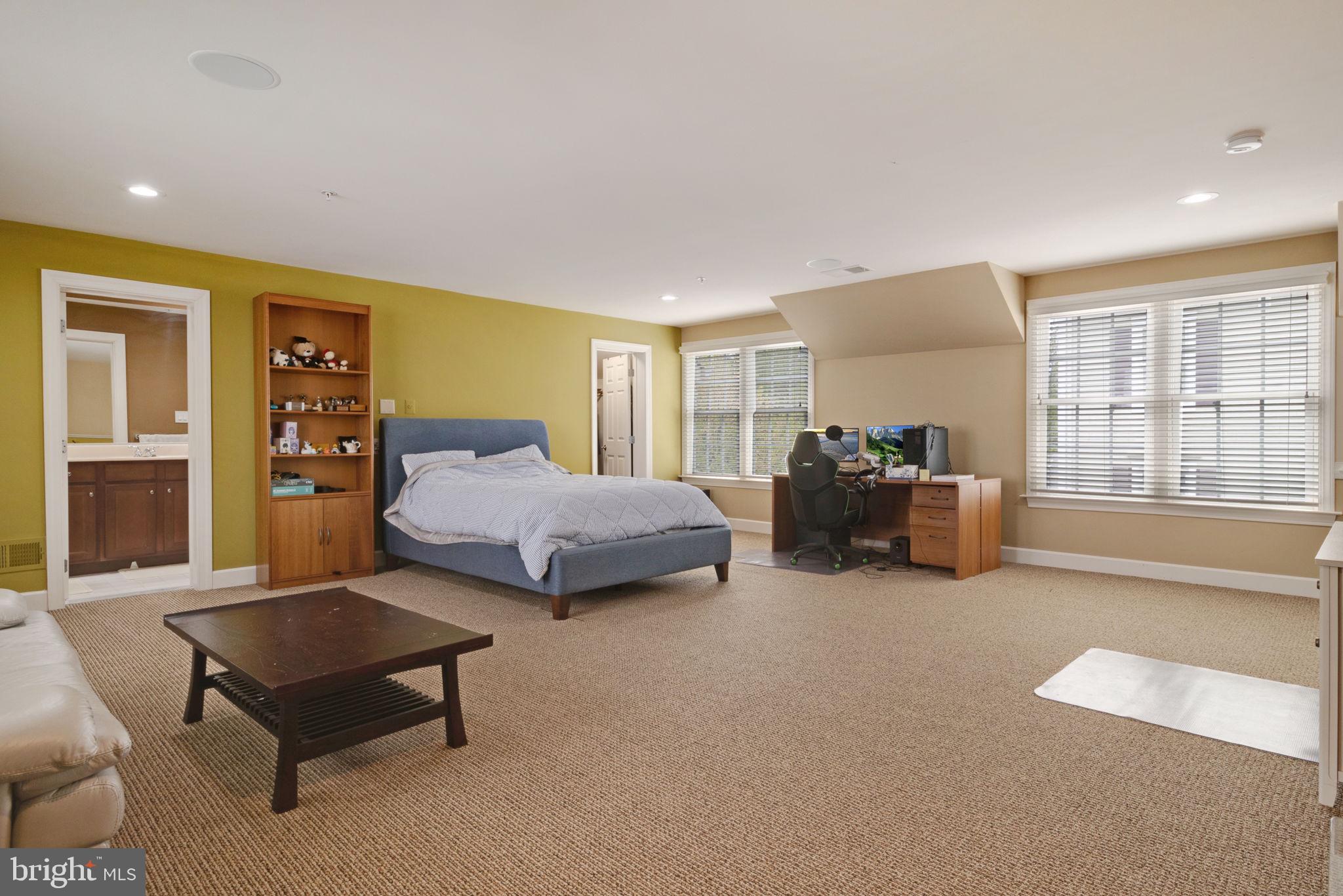 MAPLE LAWN - Residential