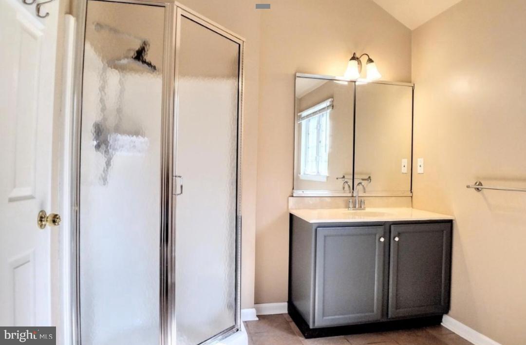 HIDDEN MDWS - Residential Lease