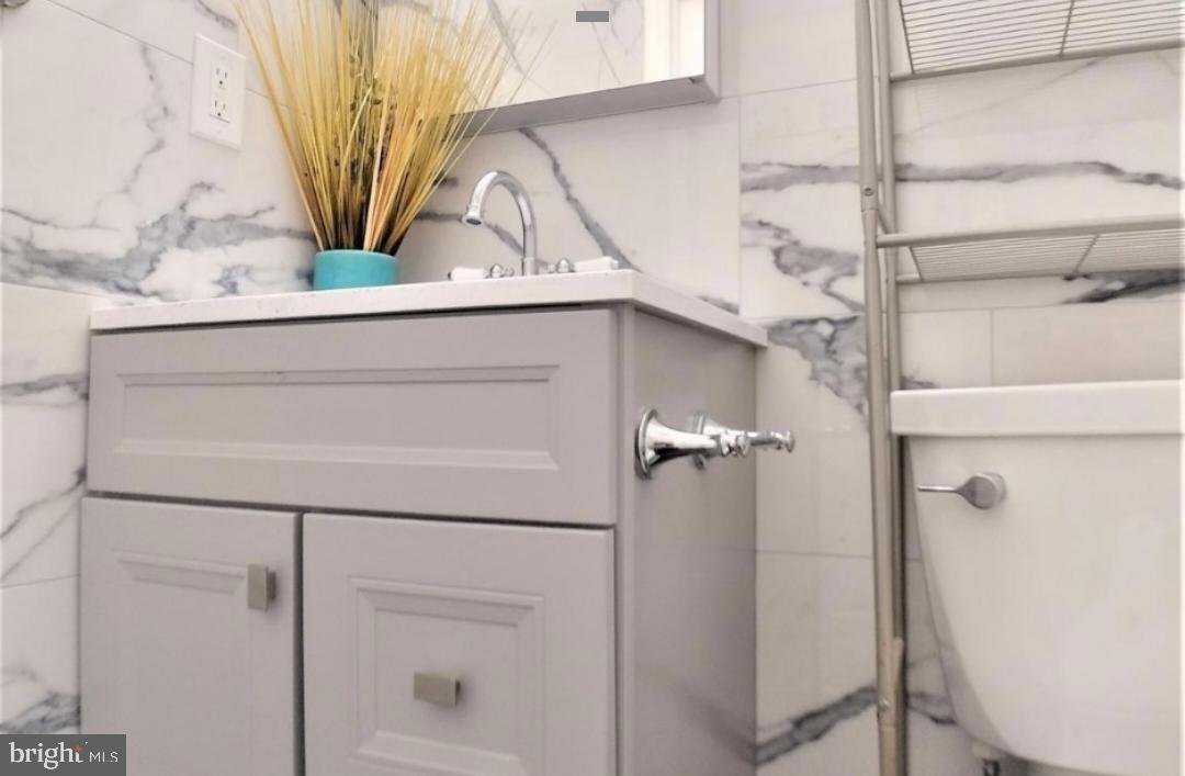 HIDDEN MDWS - Residential Lease