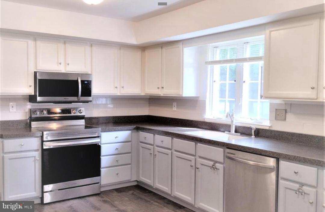 HIDDEN MDWS - Residential Lease