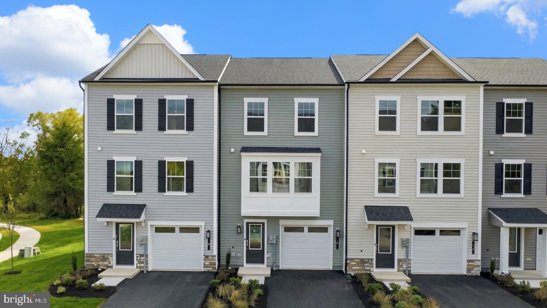 8 JUNIPER COURT