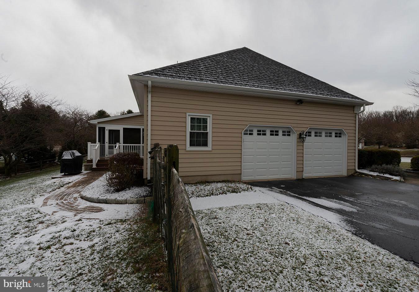 THORNBURY HUNT - Residential