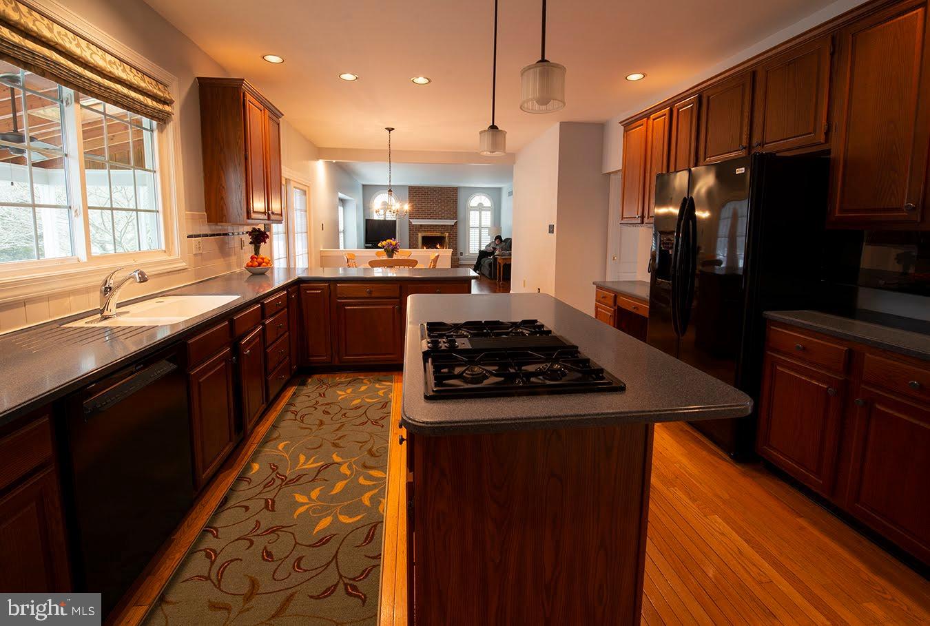 THORNBURY HUNT - Residential