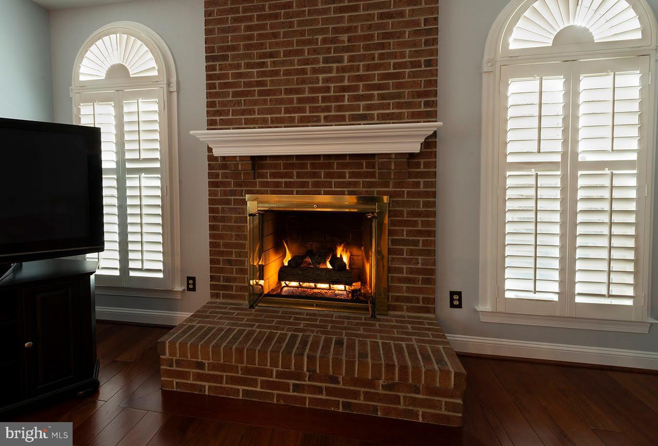 THORNBURY HUNT - Residential