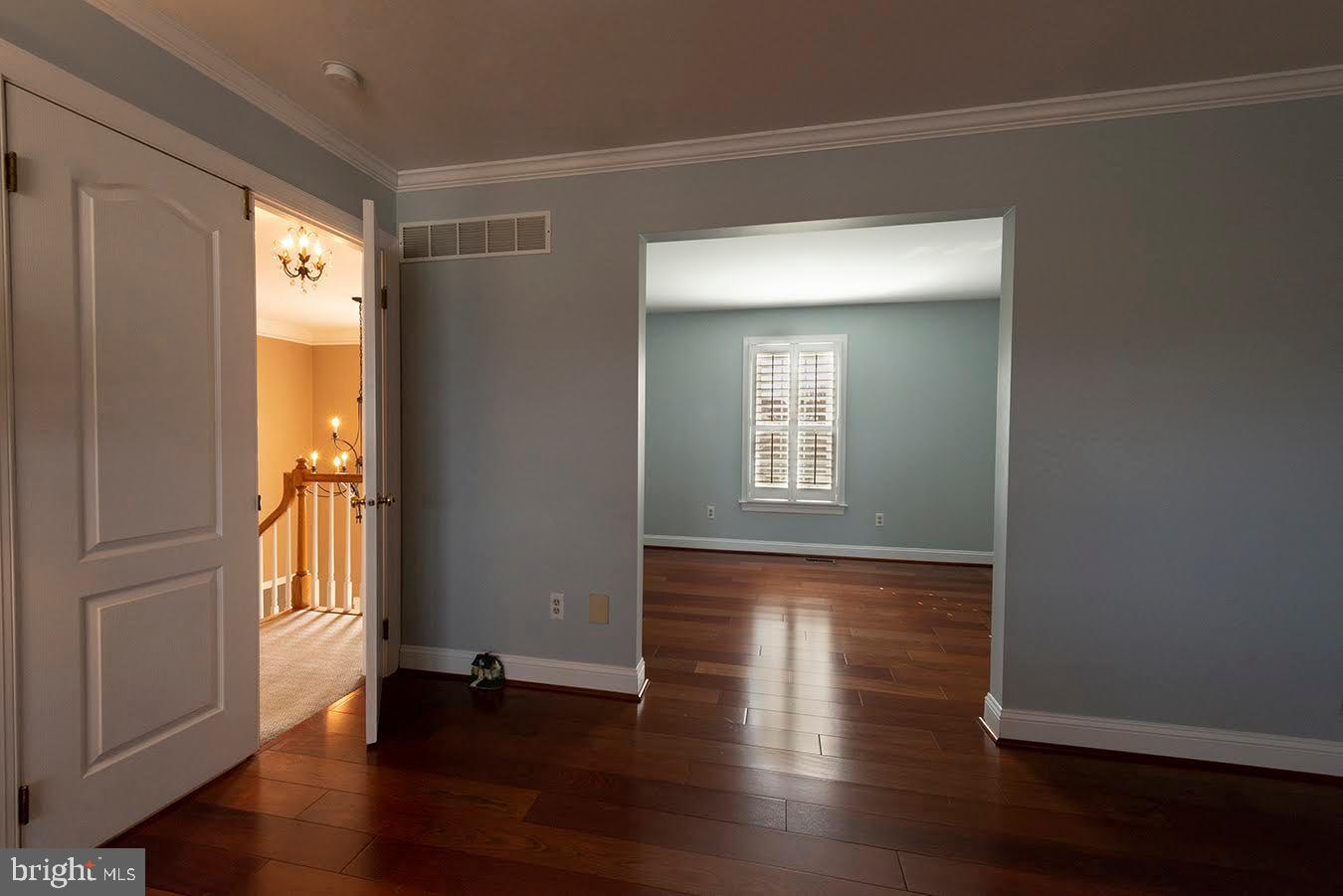 THORNBURY HUNT - Residential