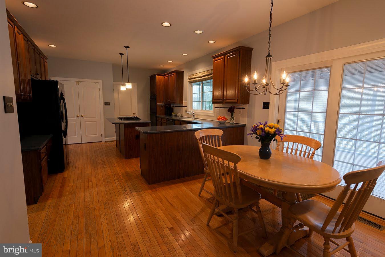 THORNBURY HUNT - Residential