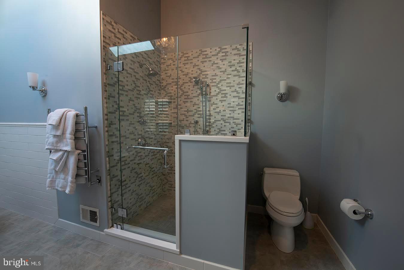 THORNBURY HUNT - Residential