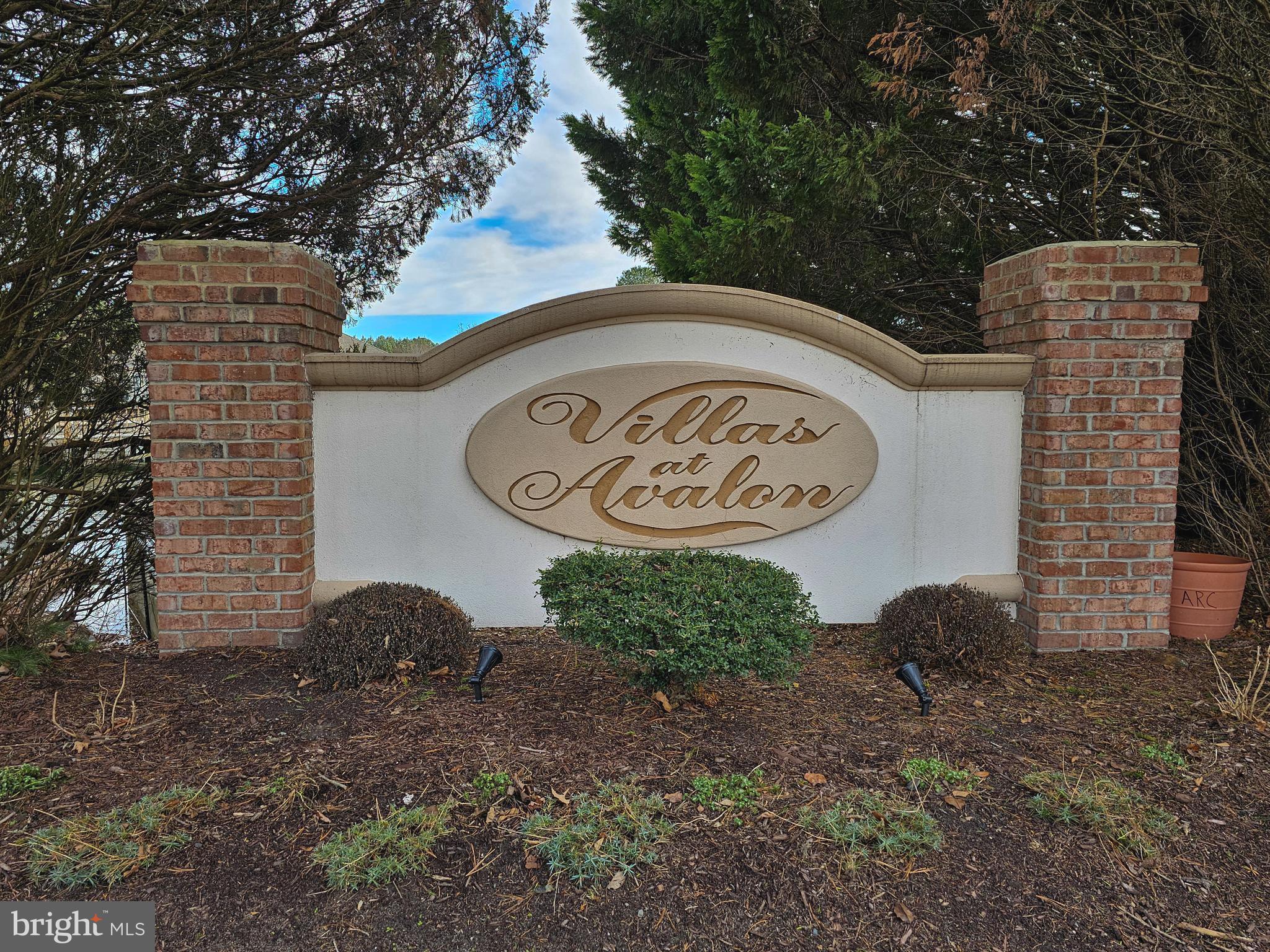 AVALON RETIREMENT COMM - Residential