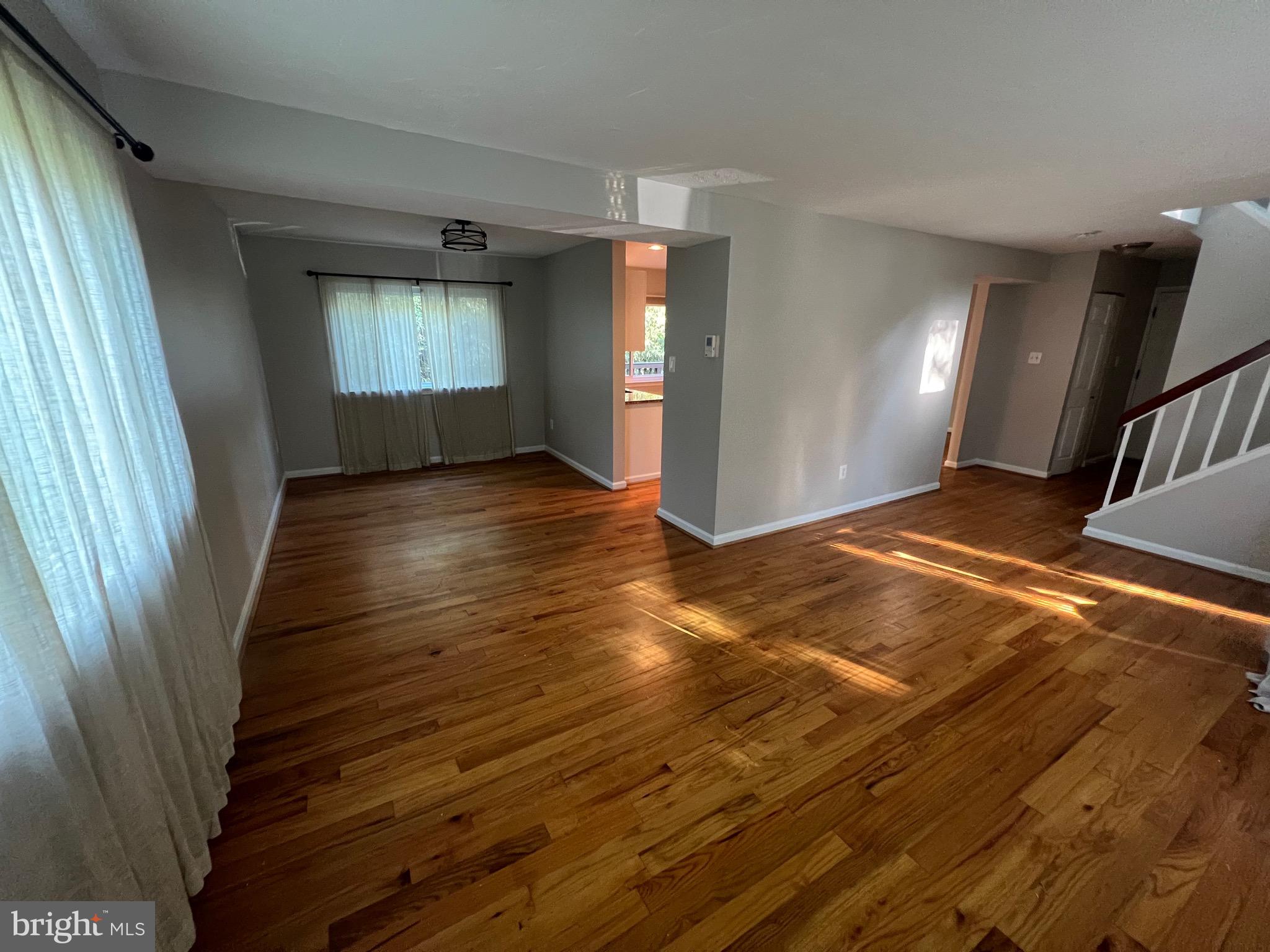 OAKLAND MILLS - Residential Lease