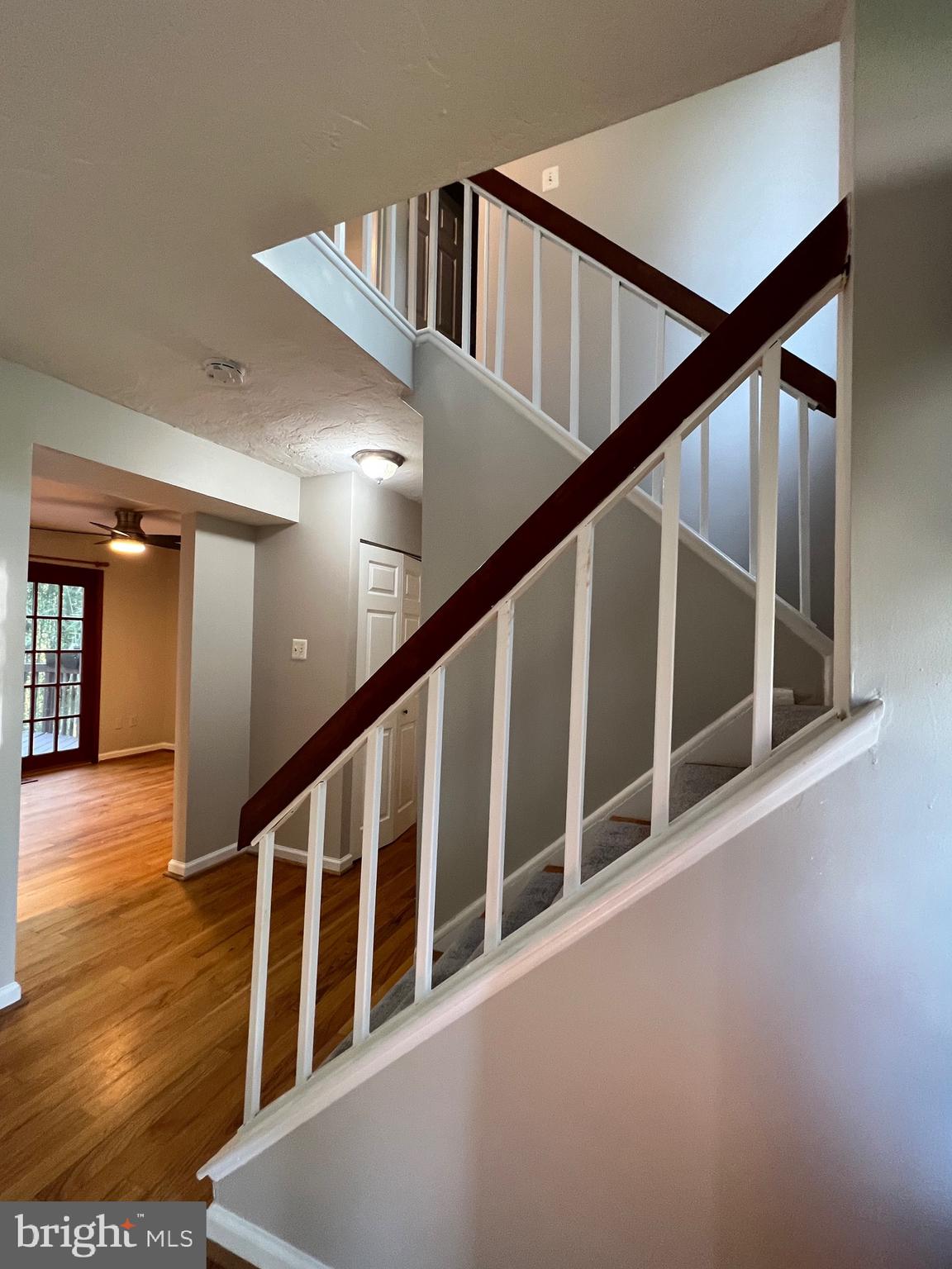 OAKLAND MILLS - Residential Lease