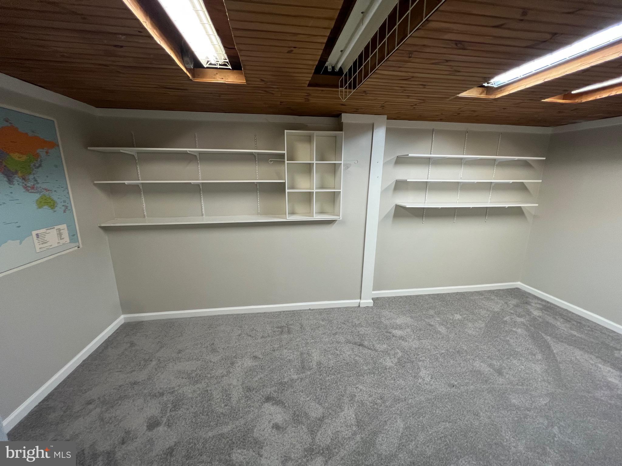 OAKLAND MILLS - Residential Lease